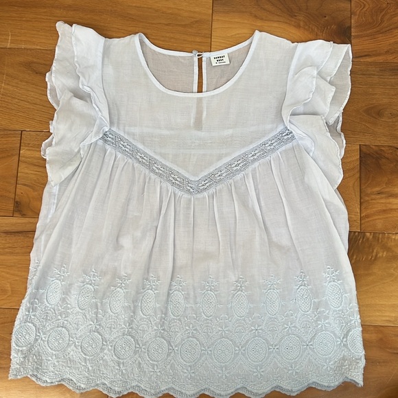 Aritzia Sunday Best Top. Size medium - Picture 5 of 8